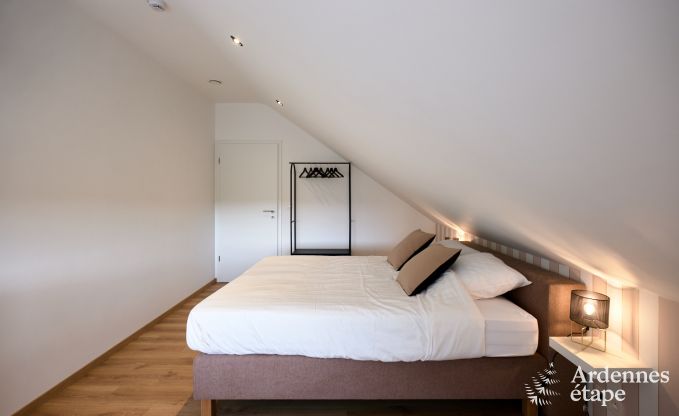 Ferienhaus Sippenaeken: charmante Unterkunft f�r 15 Personen mit Whirlpool und privatem Garten in den Ardennen