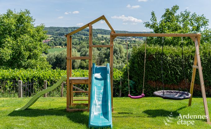 Ferienhaus Sippenaeken: charmante Unterkunft f�r 15 Personen mit Whirlpool und privatem Garten in den Ardennen