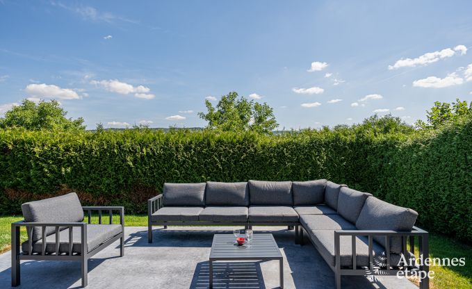 Ferienhaus Sippenaeken: charmante Unterkunft f�r 15 Personen mit Whirlpool und privatem Garten in den Ardennen