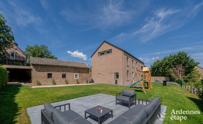 Ferienhaus Sippenaeken: charmante Unterkunft f�r 15 Personen mit Whirlpool und privatem Garten in den Ardennen