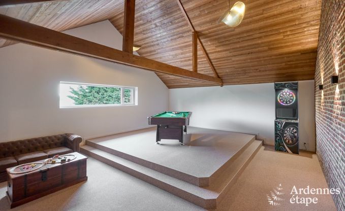 Ferienhaus Sippenaeken: charmante Unterkunft f�r 15 Personen mit Whirlpool und privatem Garten in den Ardennen