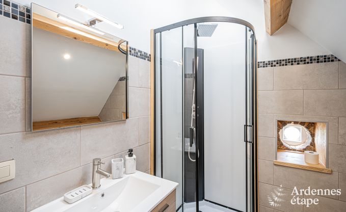 Kinderfreundliches Ferienhaus fr 7 in Sivry-Rance, Ardennen