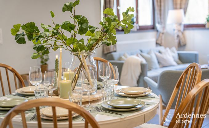 Gem�tliches Chalet in Somme-Leuze: Skandinavischer Aufenthalt f�r Familien mit Kindern und Haustieren