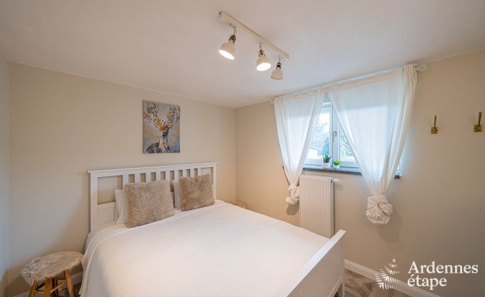 Gem�tliches Chalet in Somme-Leuze: Skandinavischer Aufenthalt f�r Familien mit Kindern und Haustieren