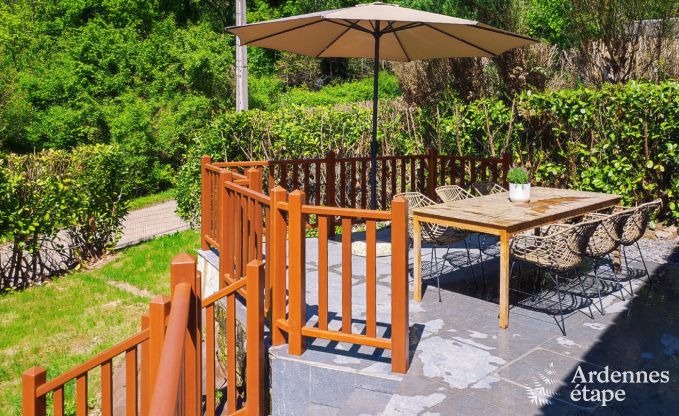 Gem�tliches Chalet in Somme-Leuze: Skandinavischer Aufenthalt f�r Familien mit Kindern und Haustieren