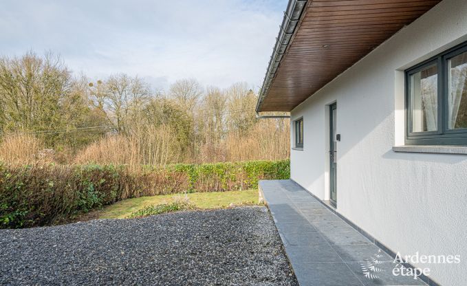 Gem�tliches Chalet in Somme-Leuze: Skandinavischer Aufenthalt f�r Familien mit Kindern und Haustieren