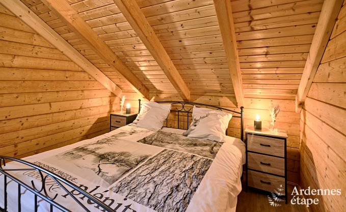 Gerumiges Chalet in Somme-Leuze fr 8 Personen mit 4 Schlafzimmern, 3 Badezimmern, Holzpelletofen und Privatgarten