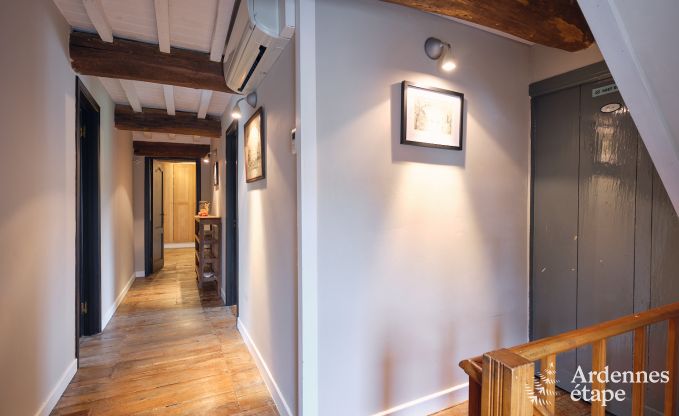 Gem�tliches Ferienhaus mit 3 Schlafzimmern in Somme-Leuze, Ardennen