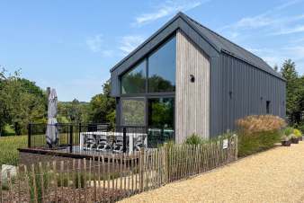 Luxus Neubau Ferienhaus fr 8 in Somme-Leuze