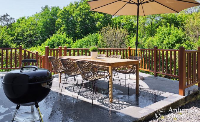 Gem�tliches Chalet in Somme-Leuze: Skandinavischer Aufenthalt f�r Familien mit Kindern und Haustieren