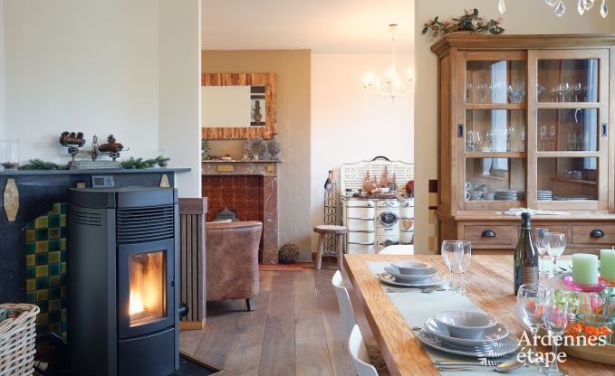 Gem�tliches Ferienhaus mit 3 Schlafzimmern in Somme-Leuze, Ardennen