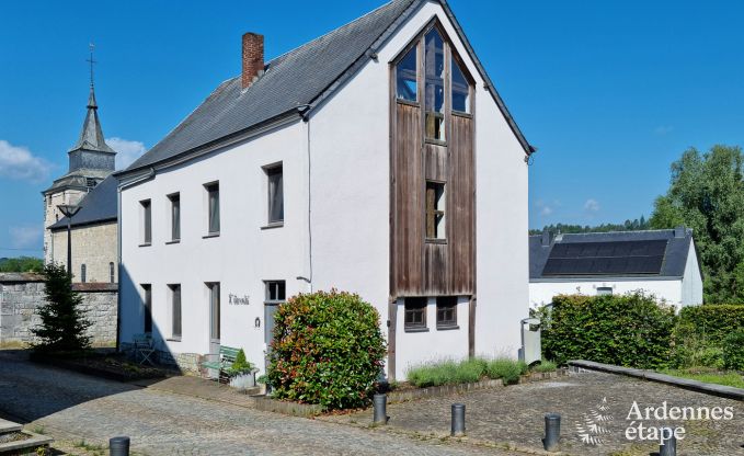 Gem�tliches Ferienhaus mit 3 Schlafzimmern in Somme-Leuze, Ardennen