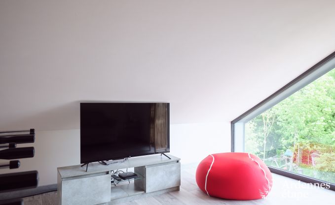 Komfortables und luxuri�ses Neubau-Ferienhaus in Somme-Leuze, Ardennen