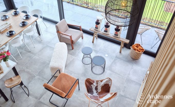 Komfortables und luxuri�ses Neubau-Ferienhaus in Somme-Leuze, Ardennen
