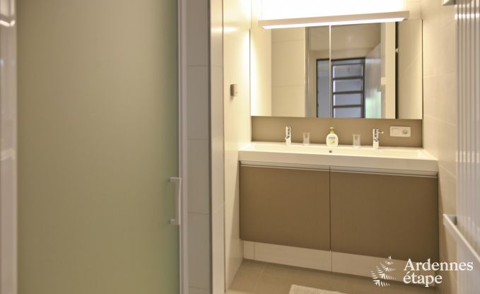 Geräumige Luxusvilla in Spa für 15 Personen mit 5 Schlafzimmern, Sauna, Außenpool und privatem Garten