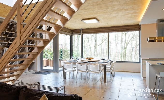 Geräumige Luxusvilla in Spa für 15 Personen mit 5 Schlafzimmern, Sauna, Außenpool und privatem Garten