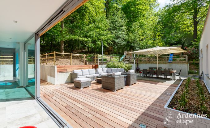 Geräumige Luxusvilla in Spa für 15 Personen mit 5 Schlafzimmern, Sauna, Außenpool und privatem Garten
