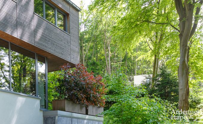 Geräumige Luxusvilla in Spa für 15 Personen mit 5 Schlafzimmern, Sauna, Außenpool und privatem Garten