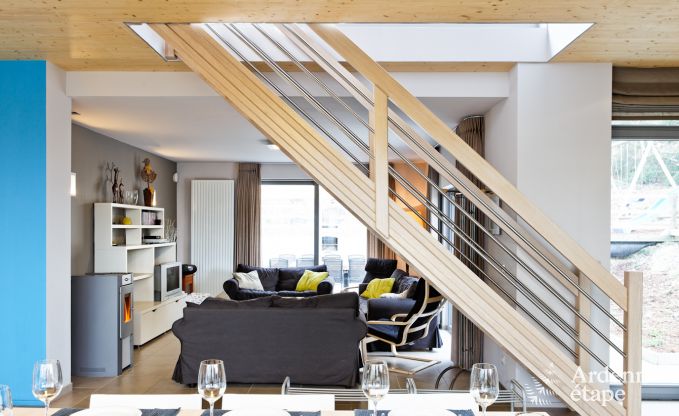 Geräumige Luxusvilla in Spa für 15 Personen mit 5 Schlafzimmern, Sauna, Außenpool und privatem Garten