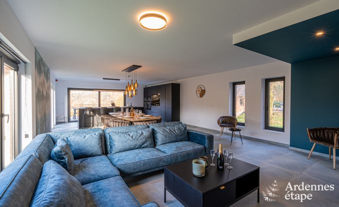 Hochwertiges Ferienhaus in den Ardennen: Luxusaufenthalt fr 10 Personen mit Pool, Jacuzzi und Nhe zu Spa und Francorchamps.