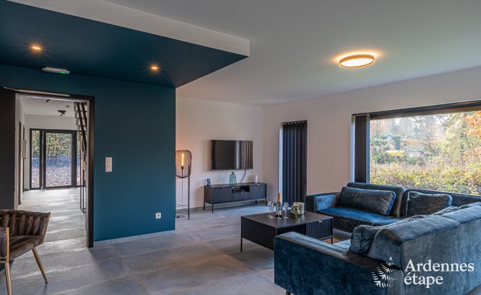 Hochwertiges Ferienhaus in den Ardennen: Luxusaufenthalt fr 10 Personen mit Pool, Jacuzzi und Nhe zu Spa und Francorchamps.
