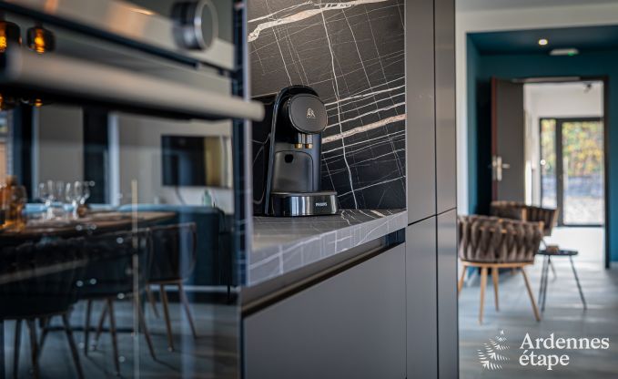 Hochwertiges Ferienhaus in den Ardennen: Luxusaufenthalt fr 10 Personen mit Pool, Jacuzzi und Nhe zu Spa und Francorchamps.