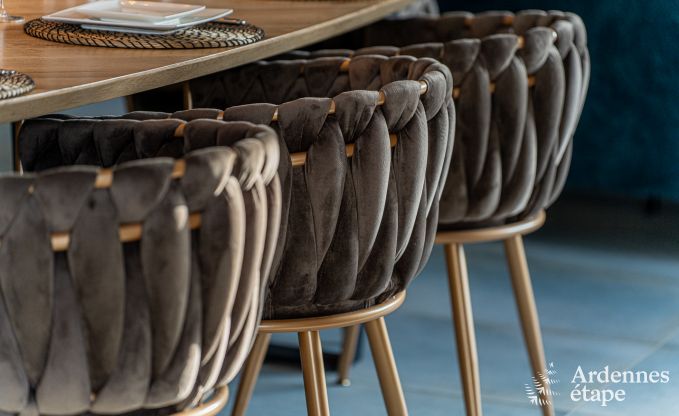 Hochwertiges Ferienhaus in den Ardennen: Luxusaufenthalt fr 10 Personen mit Pool, Jacuzzi und Nhe zu Spa und Francorchamps.