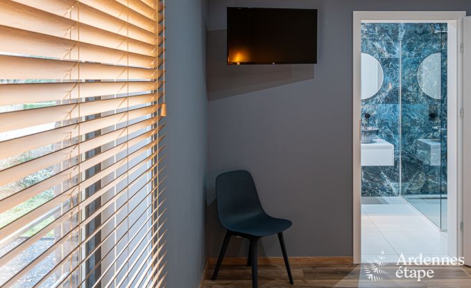 Hochwertiges Ferienhaus in den Ardennen: Luxusaufenthalt fr 10 Personen mit Pool, Jacuzzi und Nhe zu Spa und Francorchamps.