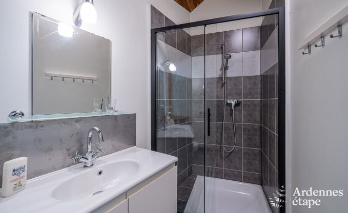 Charmantes Ferienhaus f�r 4 Personen in Spa mit 2 Schlafzimmern und Privatgarten mit Grill