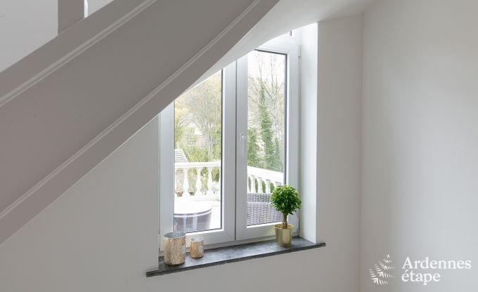 Ger�umiges Cottage f�r 8 Personen in Spa mit Sauna, Jacuzzi, 4 Schlaf- und Badezimmern und Privatgarten