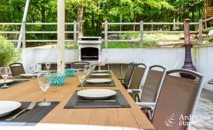 Geräumige Luxusvilla in Spa für 15 Personen mit 5 Schlafzimmern, Sauna, Außenpool und privatem Garten