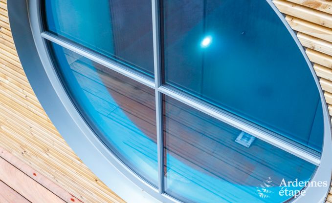 Geräumige Luxusvilla in Spa für 15 Personen mit 5 Schlafzimmern, Sauna, Außenpool und privatem Garten