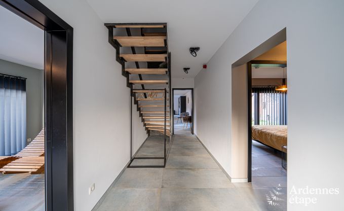 Hochwertiges Ferienhaus in den Ardennen: Luxusaufenthalt fr 10 Personen mit Pool, Jacuzzi und Nhe zu Spa und Francorchamps.