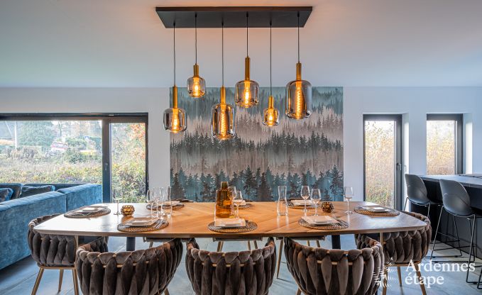 Hochwertiges Ferienhaus in den Ardennen: Luxusaufenthalt fr 10 Personen mit Pool, Jacuzzi und Nhe zu Spa und Francorchamps.