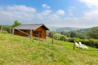 Komfortables Chalet mit herrlichem Ausblick fr Zwei in Stavelot