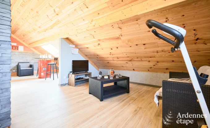 Gemtliches Ferienhaus in Stavelot fr 8 Personen mit Garten, Spielbereich und 4 Schlafzimmern