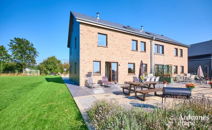 Gem�tliches Ferienhaus in Stavelot f�r 8 Personen mit Garten, Spielbereich und 4 Schlafzimmern