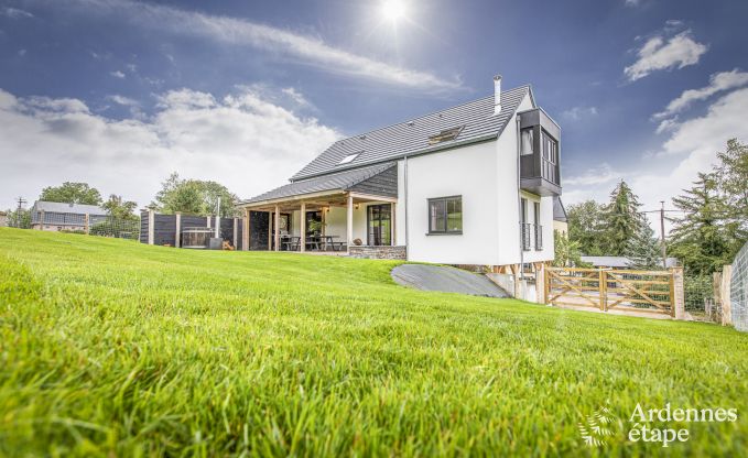 Ferienhaus in Stavelot: Aufenthalt in den Ardennen f�r 10 Personen mit Sauna und privatem Garten