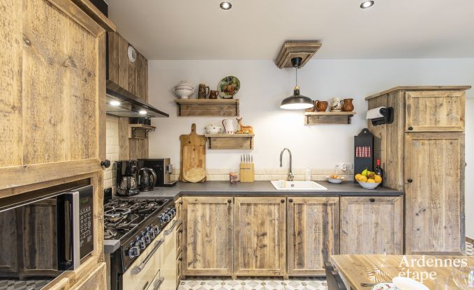 Ferienhaus in Stavelot: Aufenthalt in den Ardennen f�r 10 Personen mit Sauna und privatem Garten