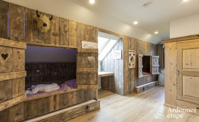 Ferienhaus in Stavelot: Aufenthalt in den Ardennen f�r 10 Personen mit Sauna und privatem Garten