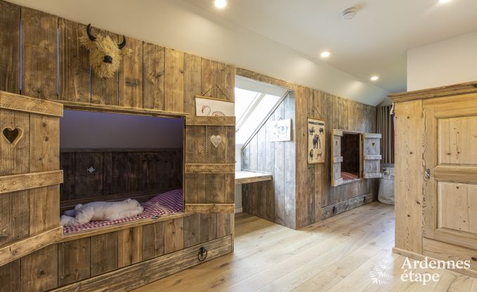 Ferienhaus in Stavelot: Aufenthalt in den Ardennen f�r 10 Personen mit Sauna und privatem Garten