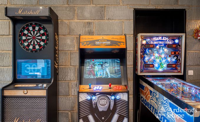 Chalet fr 4 Personen in Stavelot mit Whirlpool, Holzofen und Privatterrasse