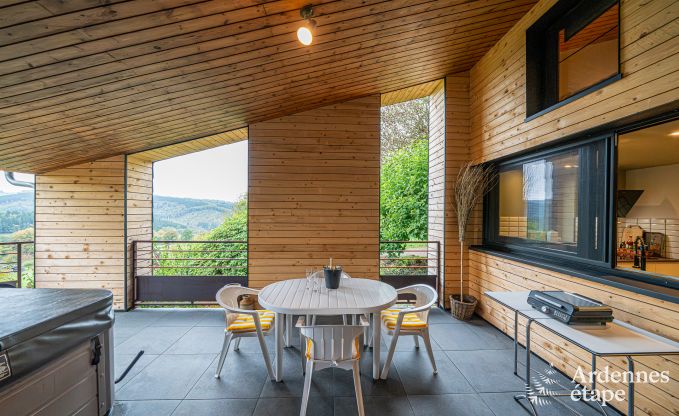 Chalet fr 4 Personen in Stavelot mit Whirlpool, Holzofen und Privatterrasse