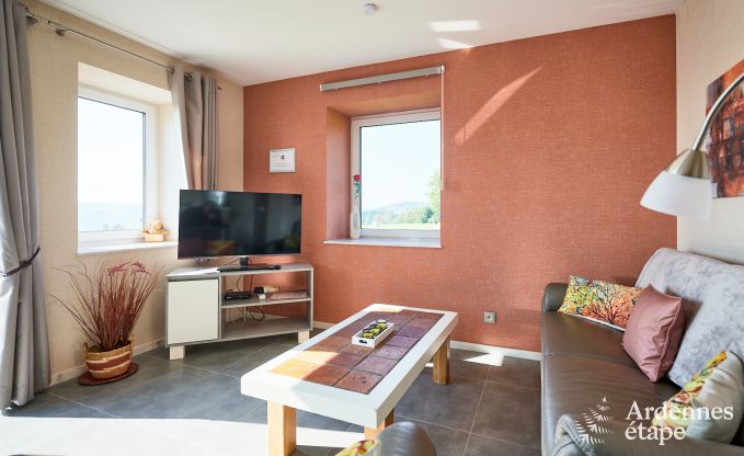 Gemtliches Ferienhaus in Stavelot fr 8 Personen mit Garten, Spielbereich und 4 Schlafzimmern