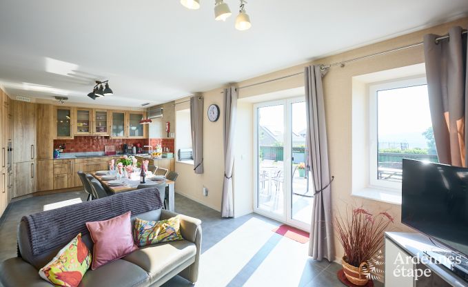 Gemtliches Ferienhaus in Stavelot fr 8 Personen mit Garten, Spielbereich und 4 Schlafzimmern