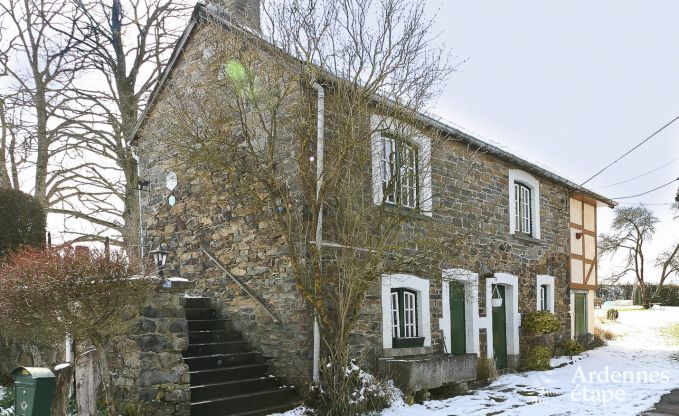Authentisches Bauernhaus aus Bruchstein zur Urlaubsvermietung in Stoumont