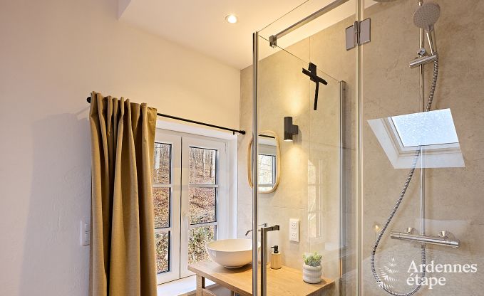 Ger�umiges Ferienhaus f�r 8 Personen in Stoumont mit 4 Badezimmern, privater Terrasse, Sauna und Spielraum