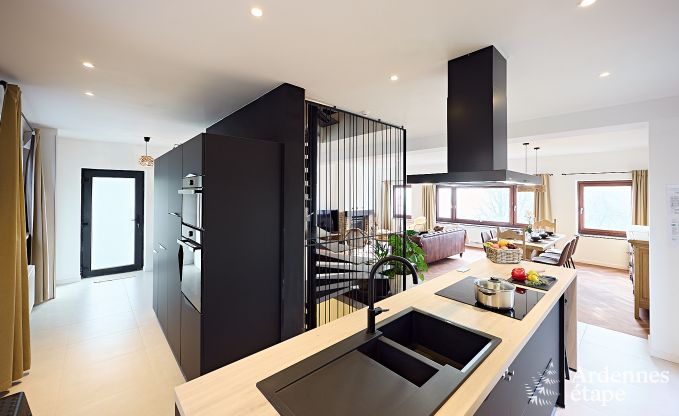 Ger�umiges Ferienhaus f�r 8 Personen in Stoumont mit 4 Badezimmern, privater Terrasse, Sauna und Spielraum