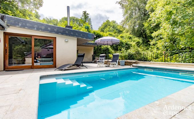 Luxuri�ses Schloss in Tellin f�r 24 Personen mit Schwimmbad, Sauna, Jacuzzi und 10 Schlafzimmern