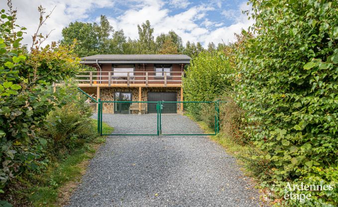 Gemtliches Chalet in Tenneville fr 4 Personen/3 Erwachsene mit 2 Schlafzimmern, Spielzimmer, Babyecke und Panoramablick